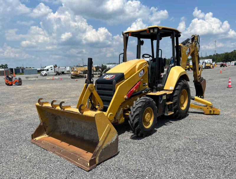 RETROEXCAVADORA CAT 420